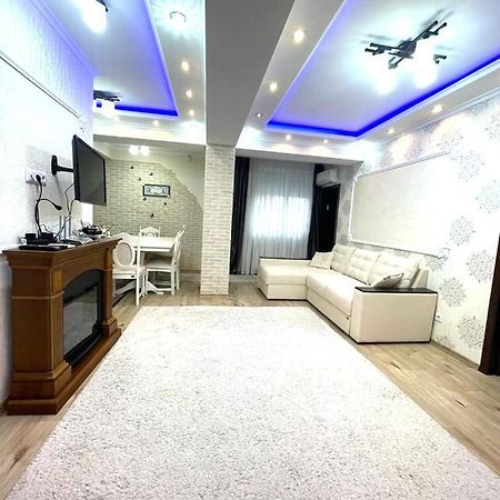 צ'יסינאו Large Apartment !!!Ciuflea Str. מראה חיצוני תמונה