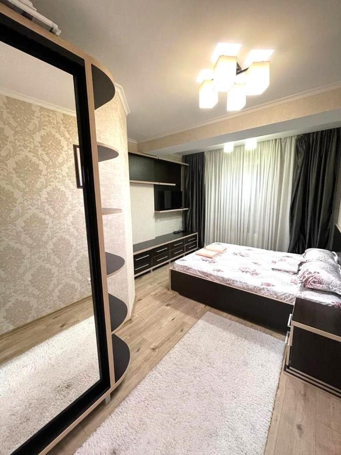 צ'יסינאו Large Apartment !!!Ciuflea Str. מראה חיצוני תמונה